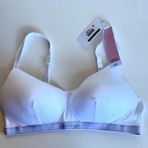 Calvin Klein White Intimates Bra with Molded Cups Size LG Made in India